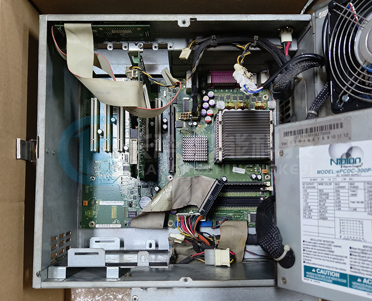 庫卡機(jī)器人KR C2主機(jī)箱00-180-791 庫卡機(jī)器人KR C2主機(jī)箱00-180-791