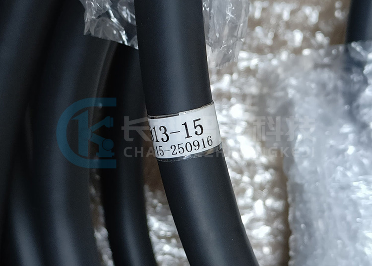 YASKAWA安川機(jī)器人動力線纜HW0273813-15 YASKAWA安川機(jī)器人動力線纜HW0273813-15